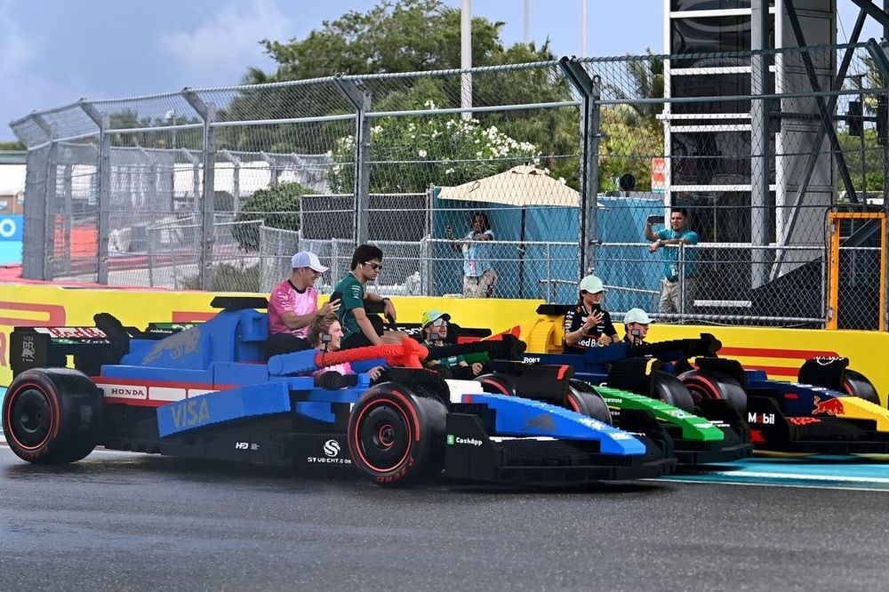 Max Verstappen, Red Bull Racing, Liam Lawson, Racing Bulls Team, Lance Stroll, Aston Martin Racing, Fernando Alonso, Aston Martin Racing, Isack Hadjar, Racing Bulls Team, Yuki Tsunoda, Red Bull Racing Team