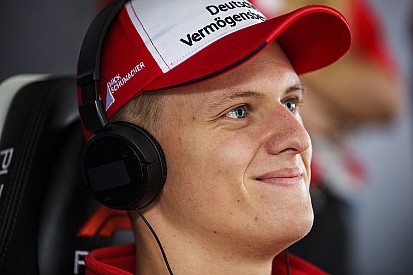 Ferrari Sürücü Akademisi'ne girmeye hazırlanan Schumacher, 2019'da F1 aracını sürebilir