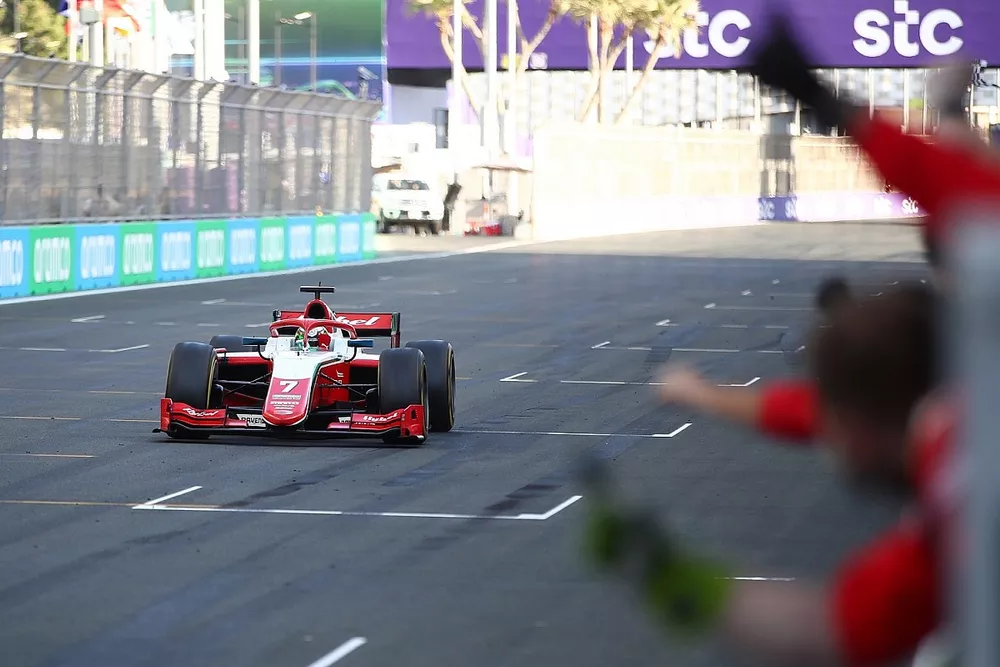 Race winner Frederik Vesti, PREMA Racing