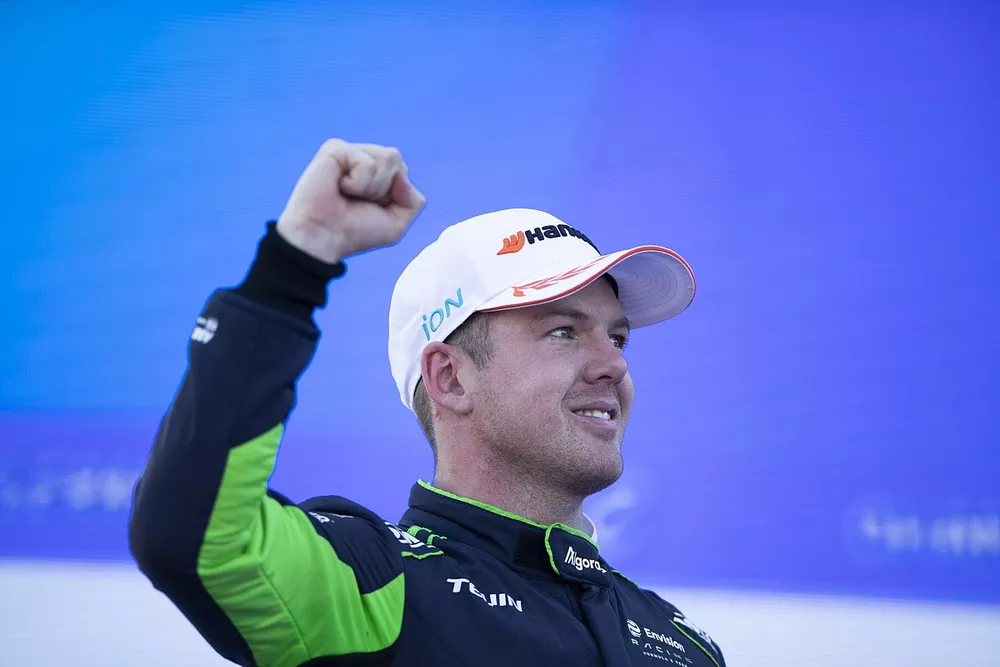 Nick Cassidy, Envision Racing, 2nd position, celebrates on the podium