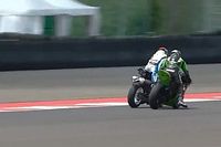 WSBK | V&iacute;deo: Baz se fractura la pierna en un peculiar incidente
