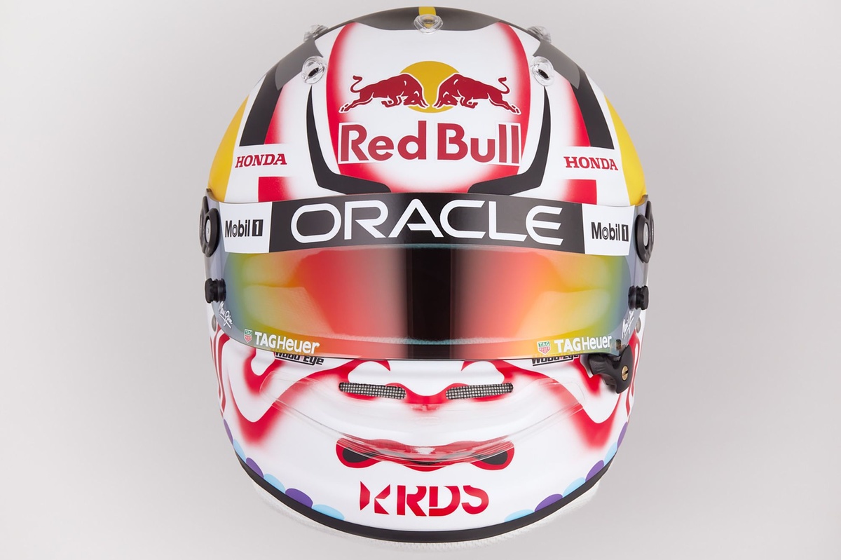F1 日本GP 非売品ポストカード4枚＋角田裕毅ステッカー 角田裕毅選手のマシンもデザインされた『F1速報日本GP号』事前