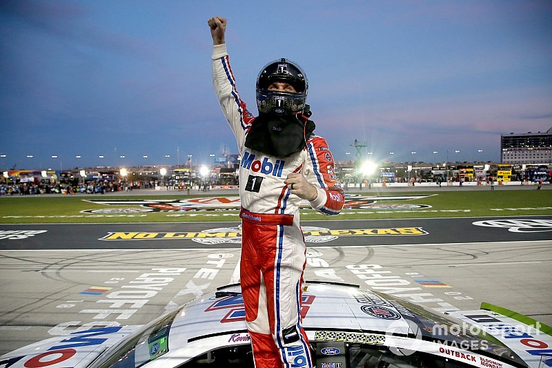 NASCAR Roundtable: Can Kevin Harvick recover from penalty?
