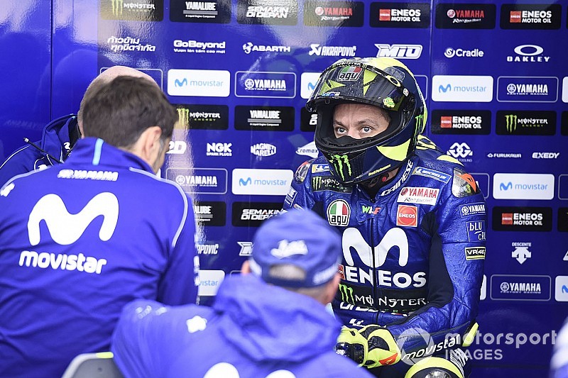 Rossi mengeluh tak punya kecepatan