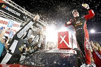 Triunfo de Reddick tras salir &uacute;ltimo y quedar una vuelta abajo