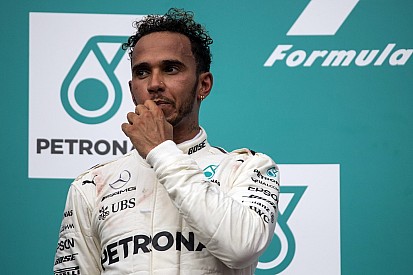 Hamilton, Mercedes'in Suzuka aero tercihi konusunda tereddütlü