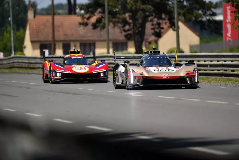 #38 Cadillac Hertz Team Jota Cadillac V-Series.R: Earl Bamber, Sebastien Bourdais, Jenson Button
