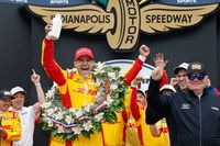 &iexcl;Alex Palou completa su leyenda y hace historia ganando la Indy 500!