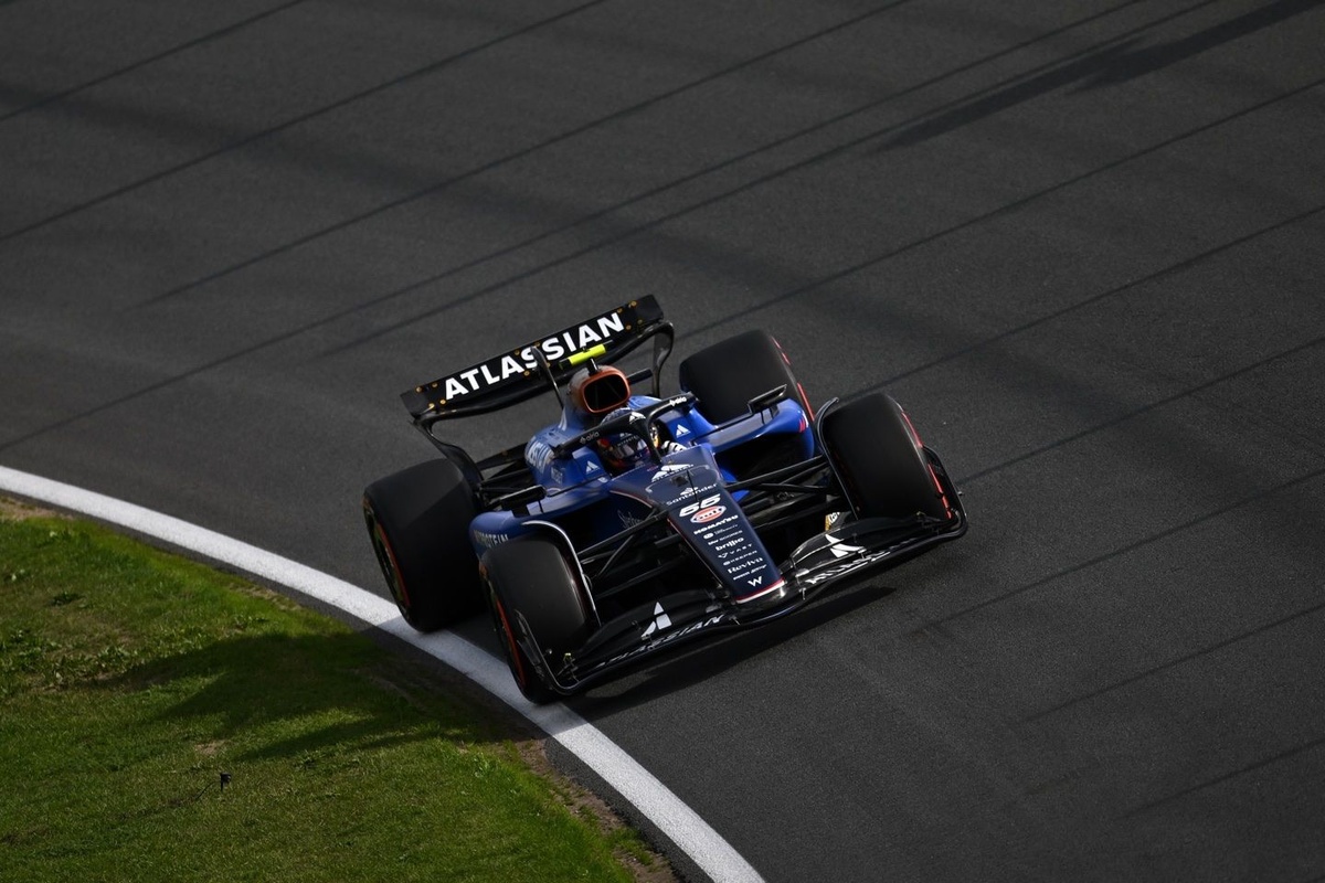 希少　サイン付き　オランダアムステルダムFIAスポーツカー選手権　写真集 希少 サイン付き オランダアムステルダムFIAスポーツカー選手権 写真集