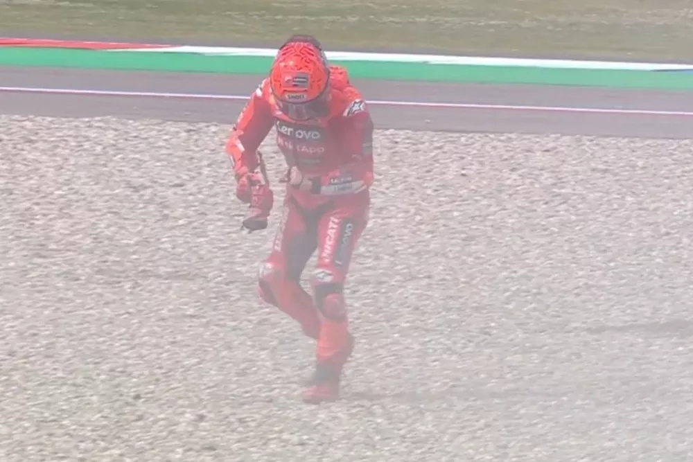 Ca&iacute;da Marc M&aacute;rquez Assen