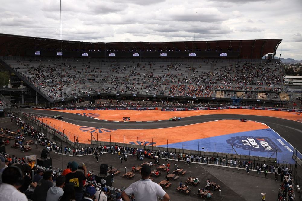 Ambiente en el Autódromo Hermanos Rodríguez