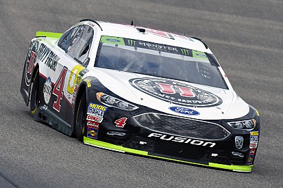 Title contender Kevin Harvick cruises to Stage 1 win at Homestead