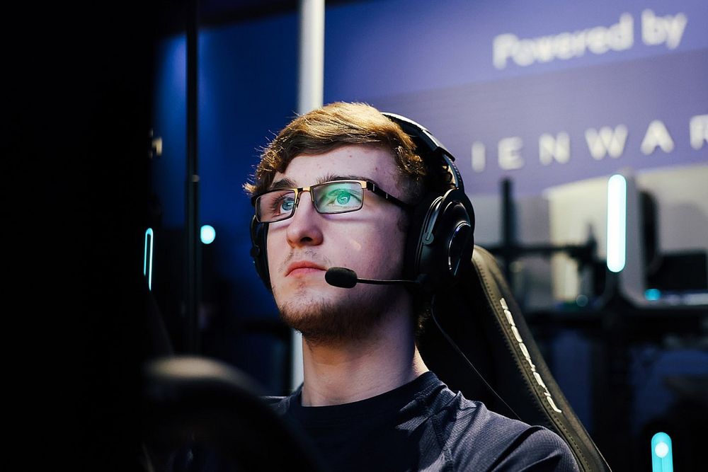 Lucas Blakeley, McLaren Shadow Esports team