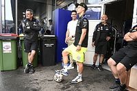 Quartararo: "En las f&aacute;bricas japonesas a veces cuidamos demasiado las normas"