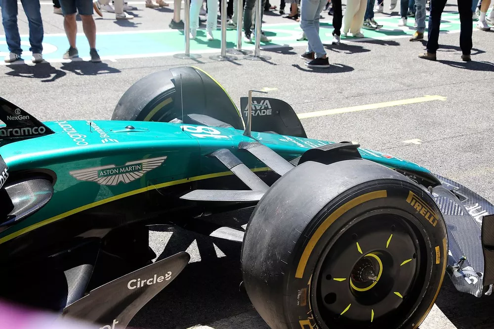 Aston Martin AMR24 technical detail