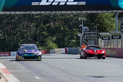 Cómo el coche eléctrico de Cupra puede sorprender en línea recta