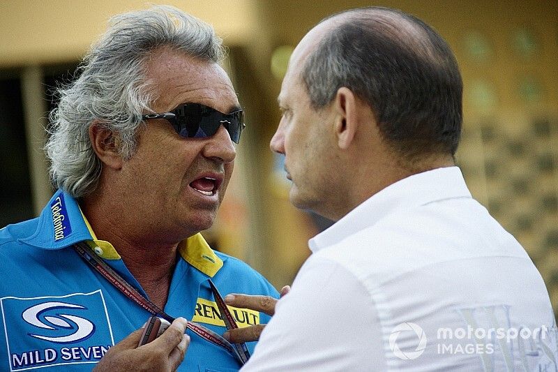 Flavio Briatore, Renault F1 Team and Ron Dennis, Team principal McLaren