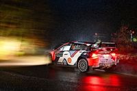 WRC Montecarlo: Neuville aprovecha el error de Ogier