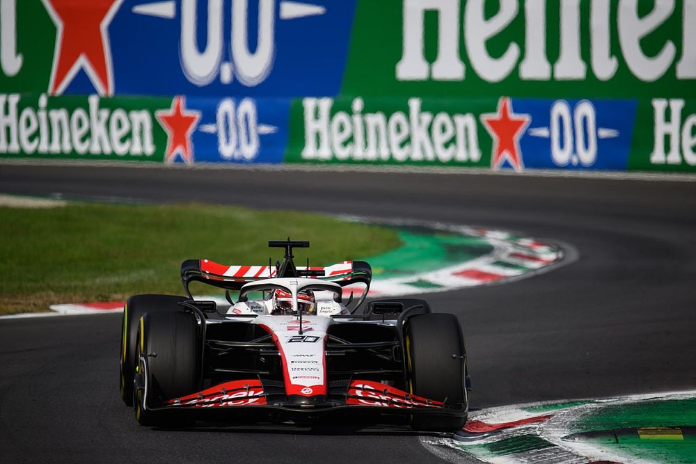 Kevin Magnussen, Haas VF-23