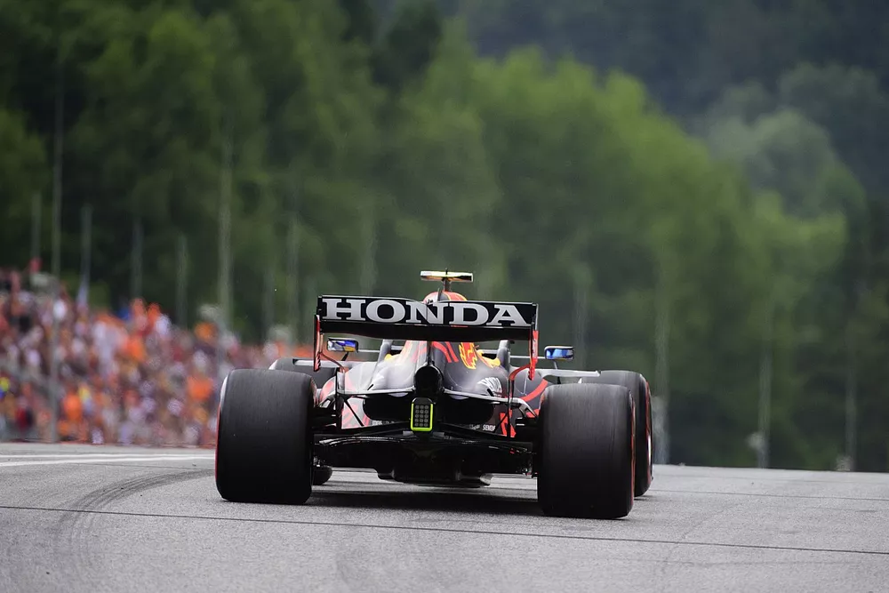 Sergio P&eacute;rez, Red Bull Racing RB16B