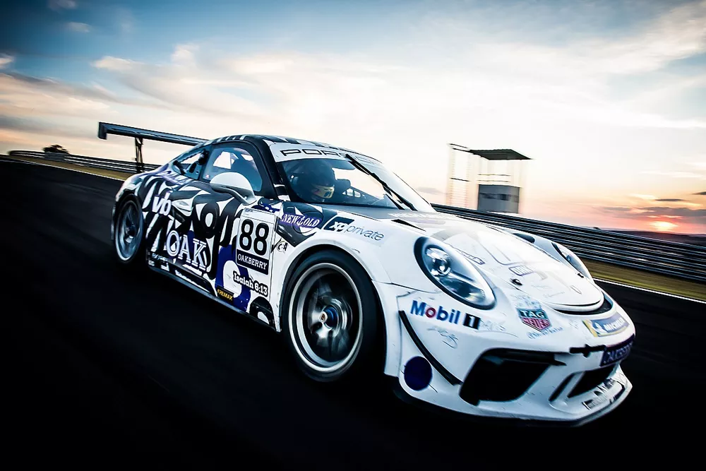 Carro de Georgios Frangulis na Porsche Cup