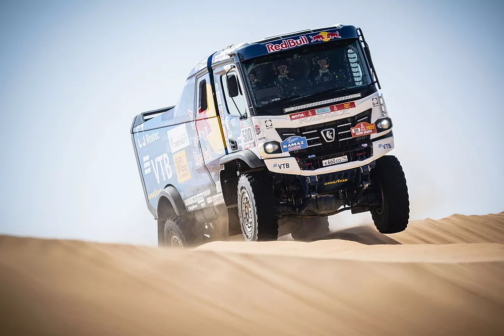 #500 Kamaz - Master: Dmitry Sotnikov, Ruslan Akhmadeev, Ilgiz Akhmetzianov