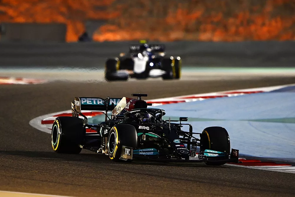 Lewis Hamilton, Mercedes W12