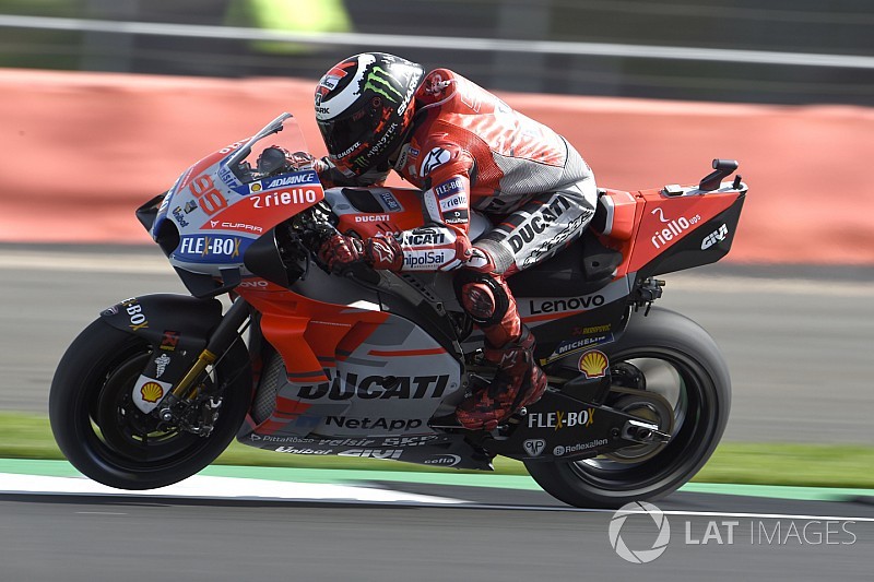 Lorenzo é pole em quali ‘interminável’ em Silverstone
