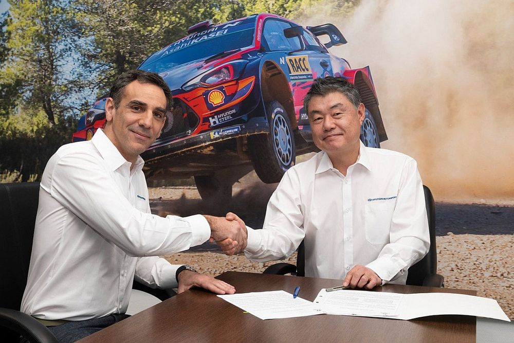 Cyril Abiteboul, Hyundai Motorsport team principal, Sean Kim Hyundai Motorsport president 
