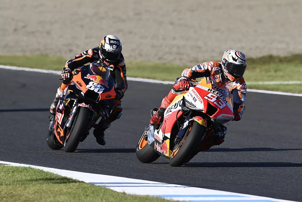 Marc Marquez, Repsol Honda Team, et Miguel Oliveira, Red Bull KTM Factory Racing