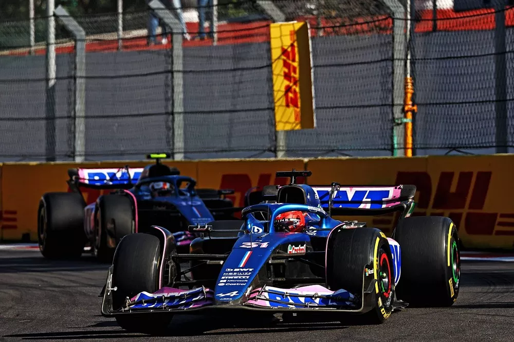 Esteban Ocon, Alpine A523, Pierre Gasly, Alpine A523