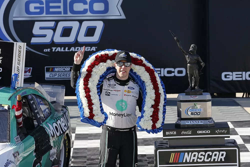 Brad Keselowski, Team Penske, Ford Mustang MoneyLion