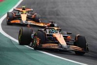 McLaren F1 da marcha atr&aacute;s con las "Papaya Rules" en Las Vegas