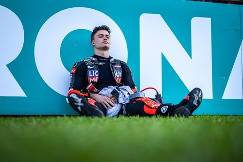 Manu Gonz&aacute;lez, tras caerse en Sepang: "Tenemos la moral alta, iremos a muerte"