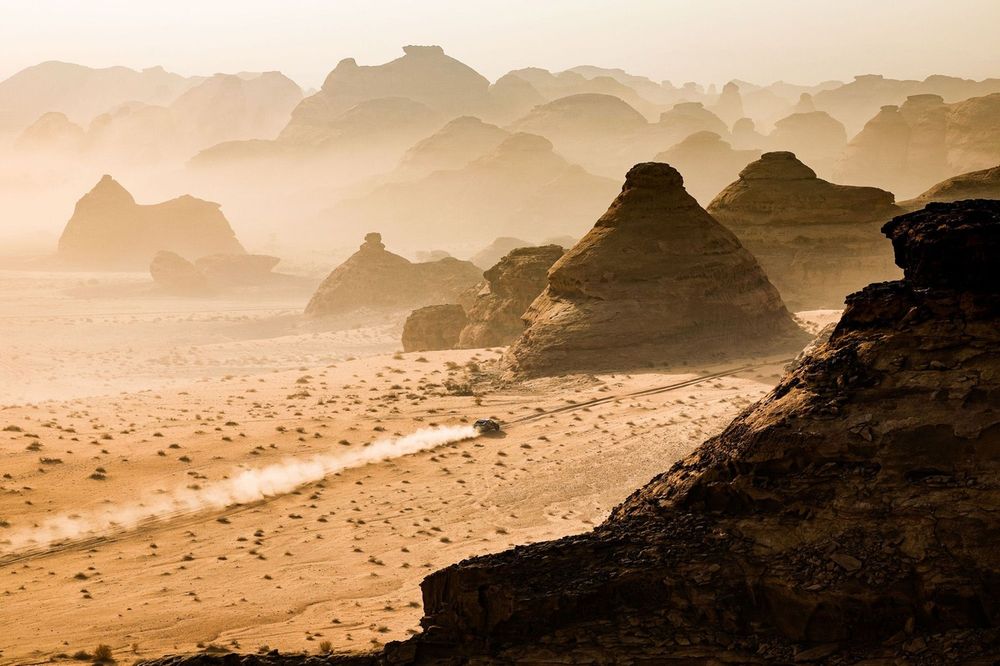 #299 The Dacia Sandriders Dacia: Nasser Al-Attiyah, Fabian Lurquin