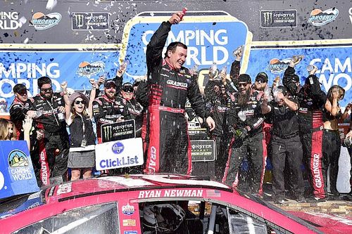 Ryan Newman gana en Phoenix y Suárez en top 10