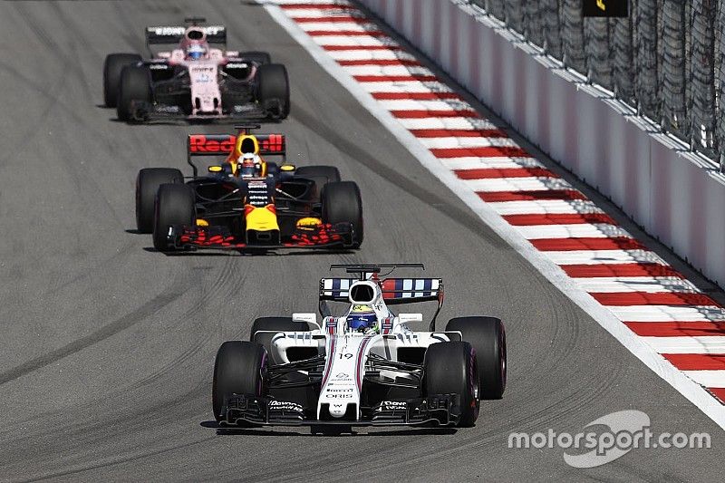 Felipe Massa, Williams FW40, Daniel Ricciardo, Red Bull Racing RB13, Sergio Perez, Sahara Force Indi