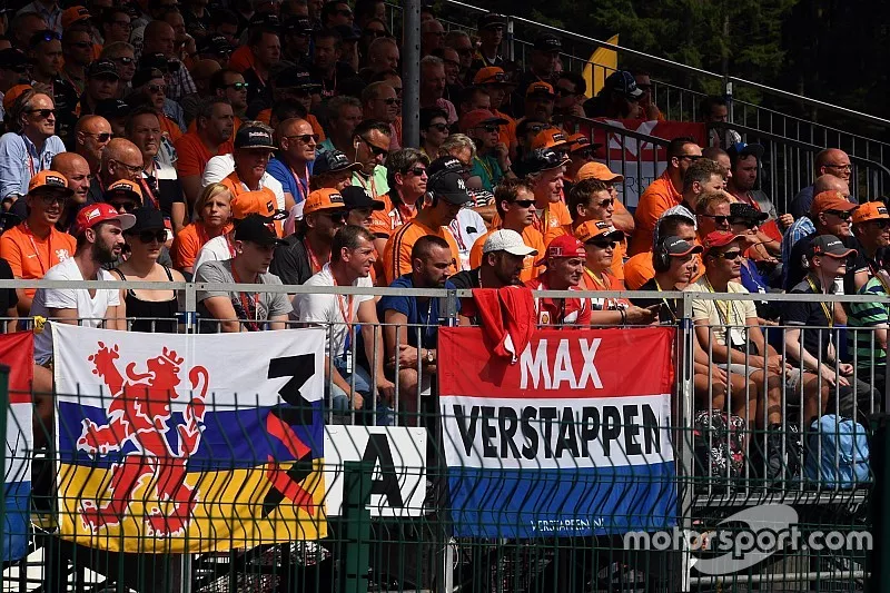 Max Verstappen, Red Bull Racing fans