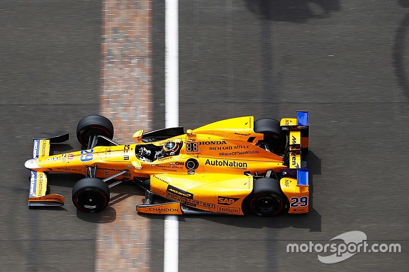 La aventura de McLaren y Alonso en la Indy 500 será con Carlin