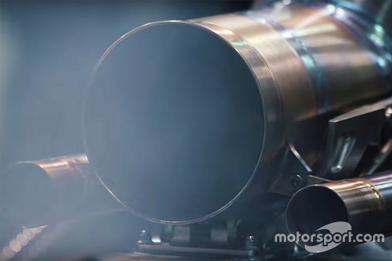 Mercedes pone en marcha el motor de su Fórmula 1 2019