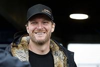 Dale Jr. en su fase de retiro: "Ahora trabajo más que como piloto"