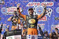 Martin Truex Jr. protagoniza una jornada dominante en Fontana