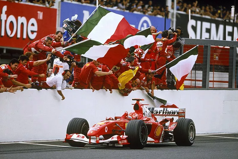 Ganador de la carrera Michael Schumacher, Ferrari F2004