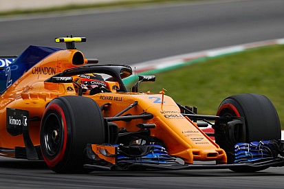 Vandoorne a kiszámíthatatlan McLarennel küzd