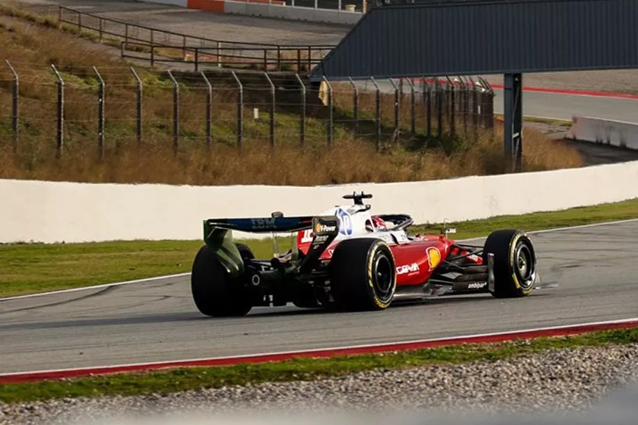 F1 | Test Barcellona, Day 2: più di 100 giri per la Ferrari. Hadjar ...