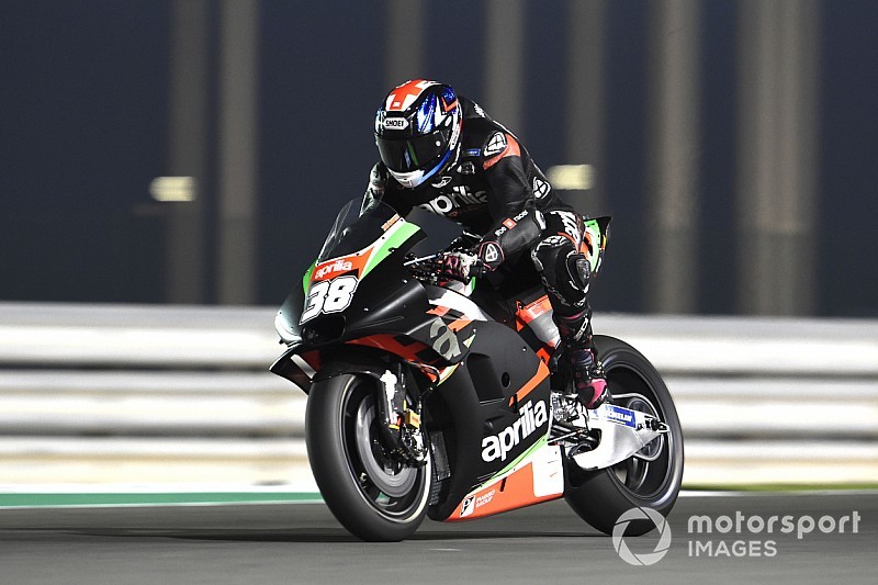 Aprilia per la prima volta a tre punte in MotoGP: Smith affianca Espargaro e Iannone in Qatar
