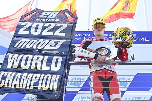 Izan Guevara est le nouveau Champion du monde Moto3
