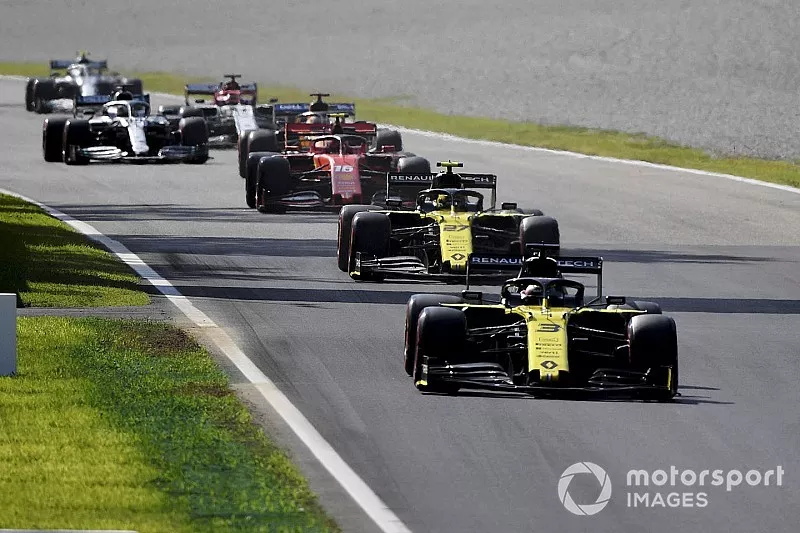 Daniel Ricciardo, Renault F1 Team R.S.19, Nico Hulkenberg, Renault F1 Team R.S. 19, Charles Leclerc, Ferrari SF90, Carlos Sainz Jr., McLaren MCL34, y Lewis Hamilton, Mercedes AMG F1 W10