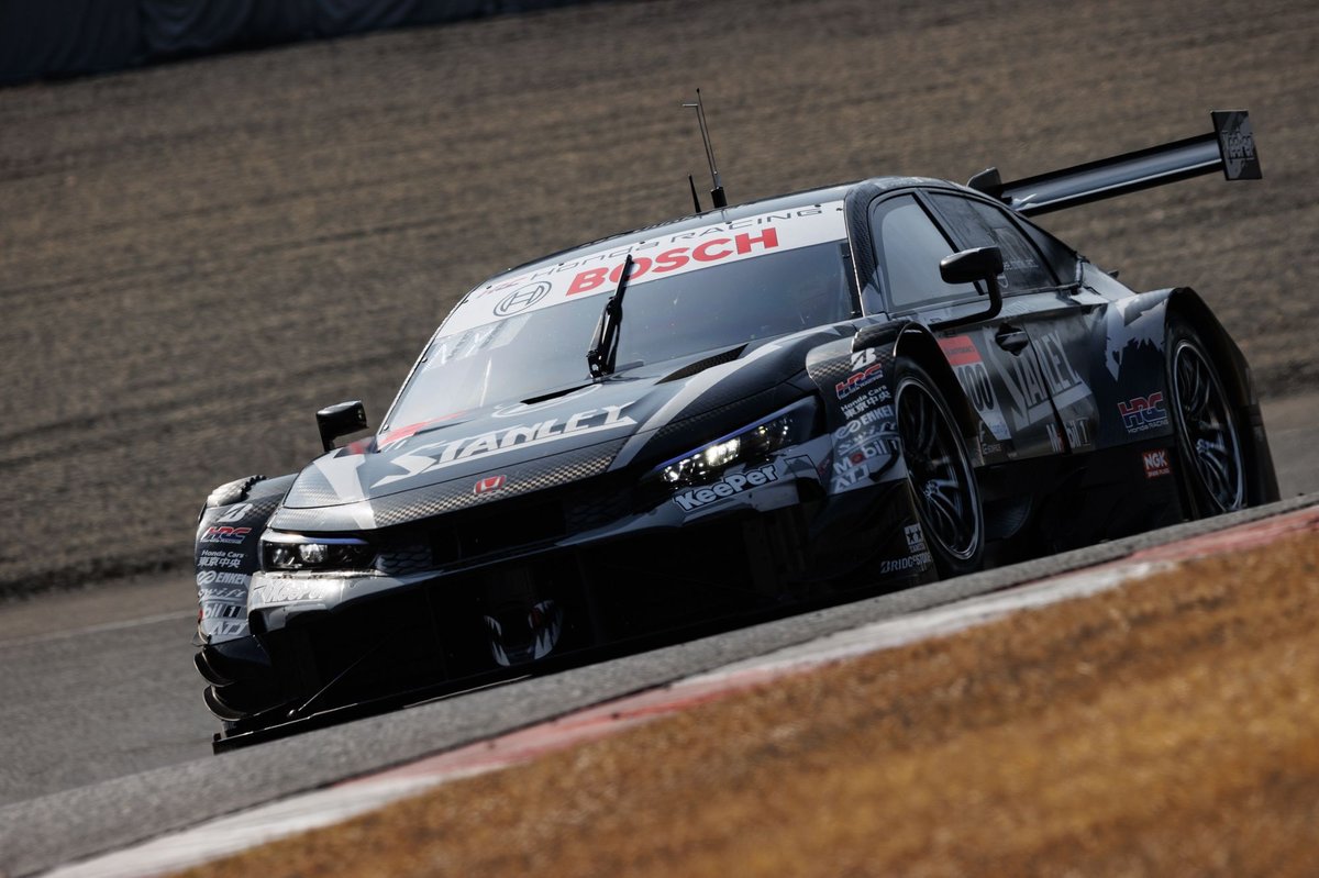 ホンダ シビック タイプR-GT スタンレー SUPER GT 2024 デビューの時が迫るホンダ シビック・タイプR-GT。鍵は“スイート
