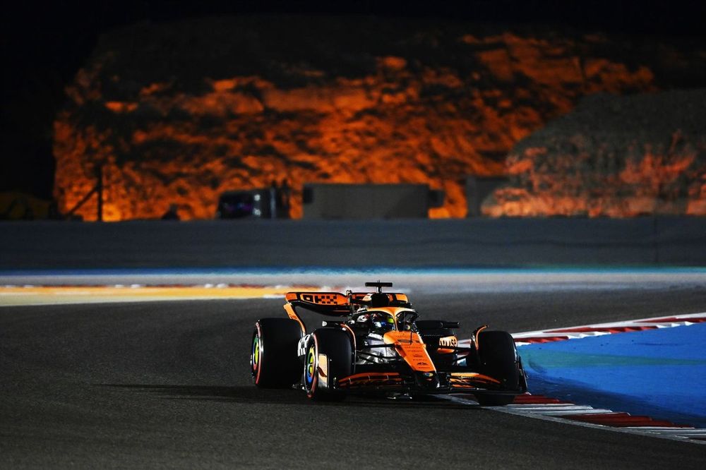 Oscar Piastri, McLaren MCL38 